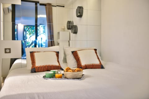 Studio avec grande terrasse YourHostHelper Apartment in Villefranche-sur-Mer