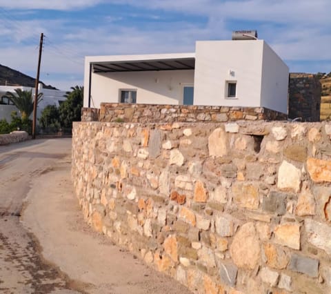 Small Villa 4 two House in Paros, Greece