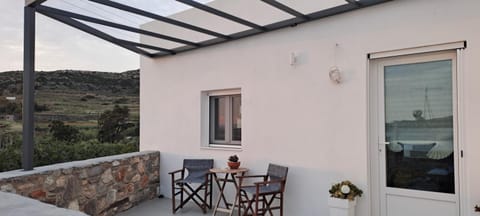 Small Villa 4 two House in Paros, Greece