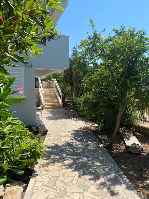 Facade/entrance, Garden