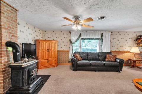 Panoramic Paradise - Best View of Seneca Rocks cottage House in Shenandoah Valley
