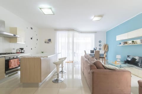 Spacious Apartment with Side Sea View Apartment in Saint Paul's Bay