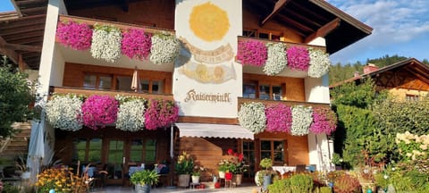 Gästehaus Kaiserwinkl Apartment in Salzburgerland