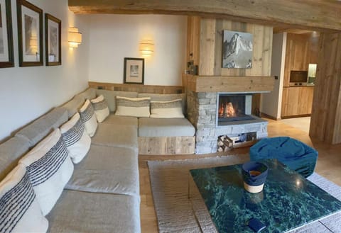 Living room, fireplace