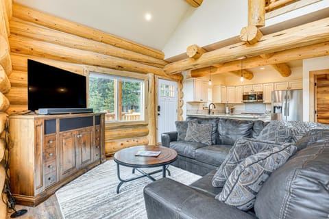 Log Cabin with Wraparound Deck in Breckenridge! Cabin in Blue River