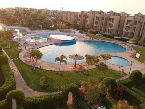 Natural landscape, Bird's eye view, Garden, Swimming pool