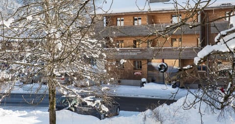 Property building, Day, Winter, Parking