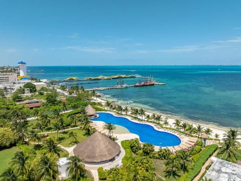 Day, Natural landscape, Bird's eye view, Beach, Pool view, Sea view, Swimming pool