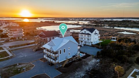 Sunset Tide by Sea Scape Properties House in North Topsail Beach