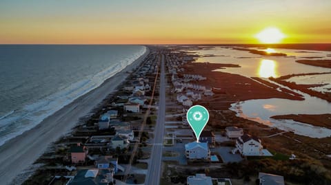 Sunset Tide by Sea Scape Properties House in North Topsail Beach