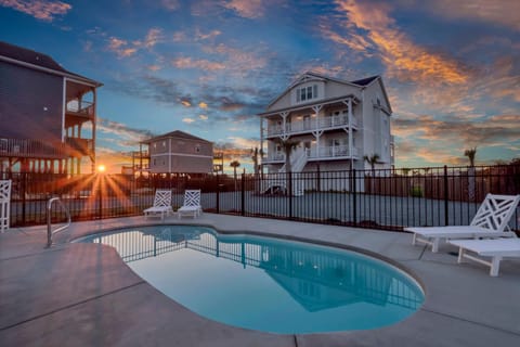 Sunset Tide by Sea Scape Properties House in North Topsail Beach