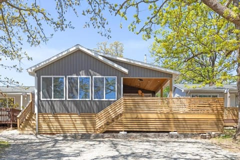 The Harbor -Lake Front Home- Boat slips available House in Kimberling City