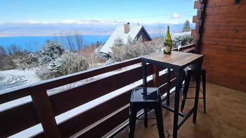 Natural landscape, Balcony/Terrace, Lake view