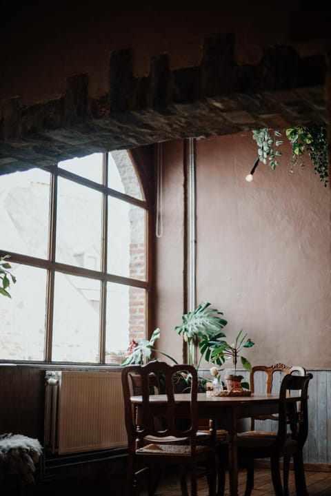 Restaurant/places to eat, Other, Dining area