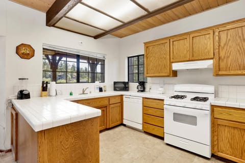 Breezy estate #114 House in Big Bear