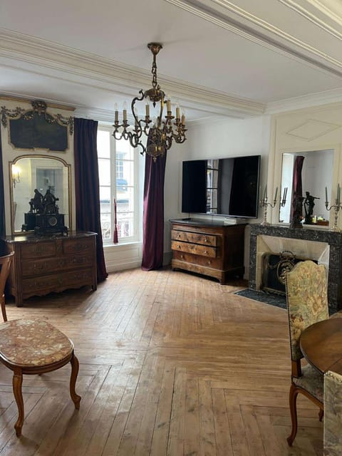 Communal lounge/ TV room, TV and multimedia