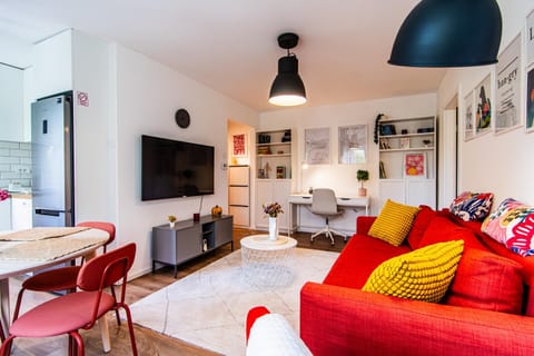 TV and multimedia, Living room, Photo of the whole room, Seating area