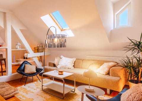Living room, Photo of the whole room, Seating area