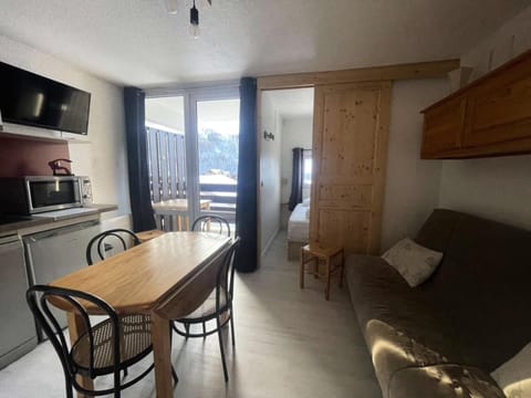 Bed, kitchen