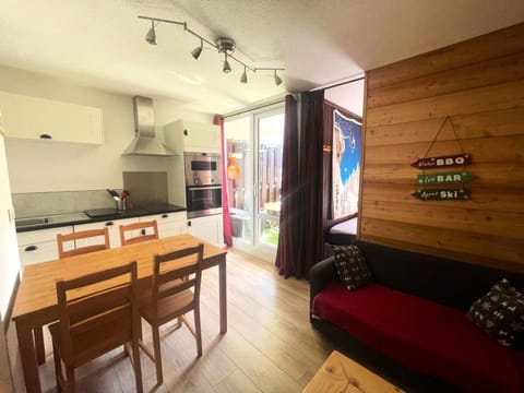 Bed, kitchen