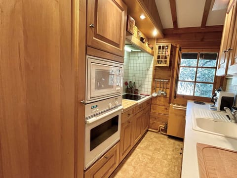 Chalet 6-8 pers, 4 chambres, proche remontées, parking - FR-1-597-182 Chalet in Megève