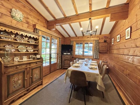 Chalet 6-8 pers, 4 chambres, proche remontées, parking - FR-1-597-182 Chalet in Megève