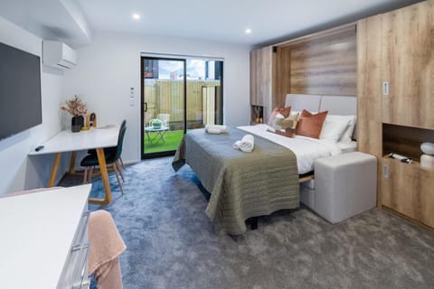 Bed, Bedroom, wardrobe