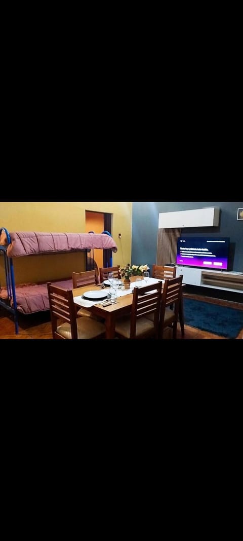 TV and multimedia, Living room, Dining area