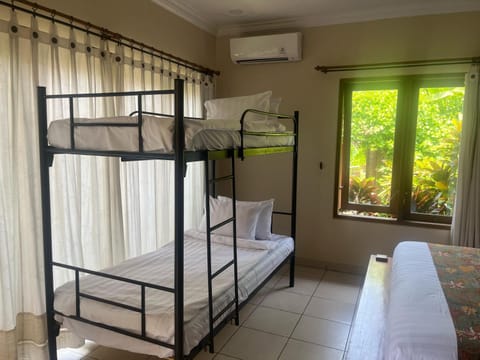 Bali Hai Island Resort Jembrana Bed and Breakfast in Pekutatan