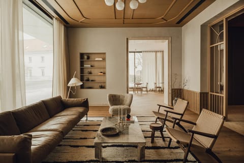 Lobby or reception, Seating area