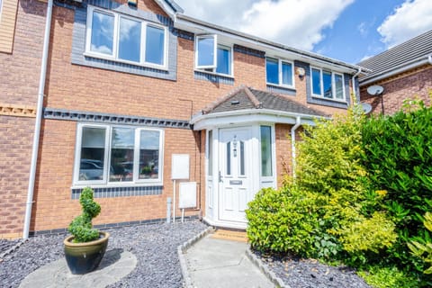 Property building, Spring, Day, Garden, Garden view
