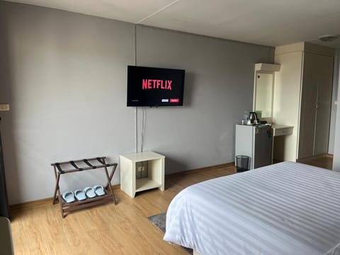 View (from property/room), Photo of the whole room