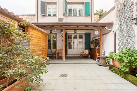 La casetta dell'orto Apartment in Viareggio