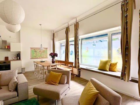 Stylish Quiet City Oasis near Cologne Central Station Apartment in Cologne