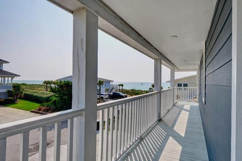 Flock of Sea Girls by Sea Scape Properties House in Wrightsville Beach