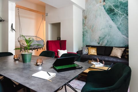 Living room, Seating area, Dining area