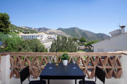 Delightful Apartment with Picturesque Views Apartment in Mijas