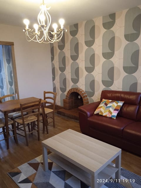 Au petit nid d'Apollon Apartment in Autun