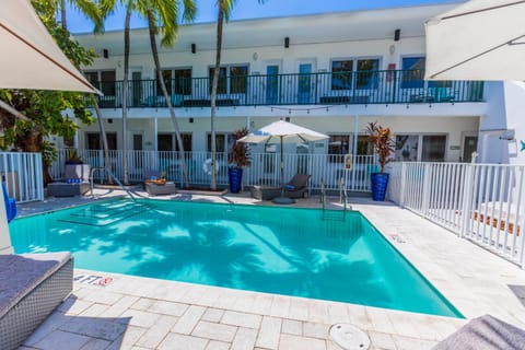 Property building, Swimming pool
