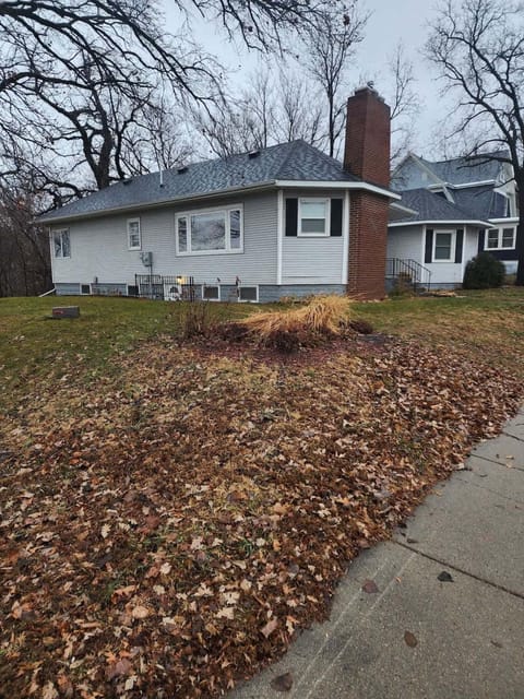 Family Cove Beach House House in South Dakota