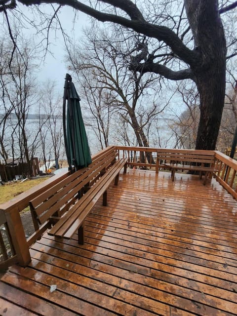 Family Cove Beach House House in South Dakota