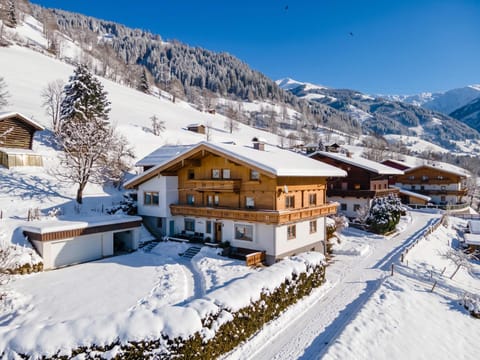 Property building, Winter