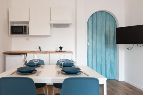TV and multimedia, Living room, Dining area, kitchen