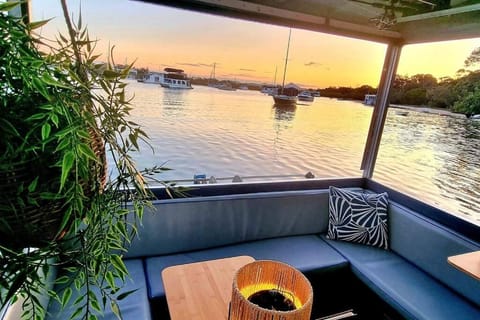 Natural landscape, Activities, Lake view, River view, Sea view, Sunset