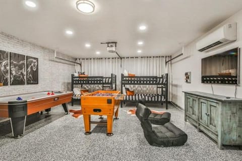 Casa Oasis House in Lubbock