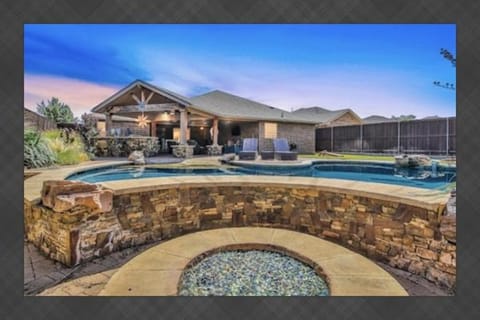 Casa Oasis House in Lubbock