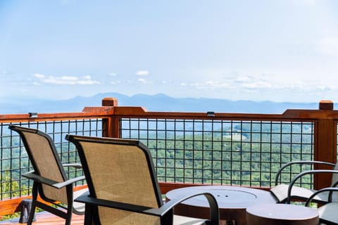 Soaring Eagles View House in Beech Mountain