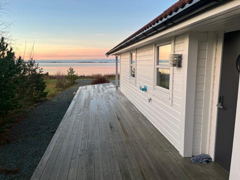 Property building, Facade/entrance, Sea view