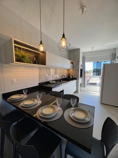 Kitchen or kitchenette, Dining area, stove
