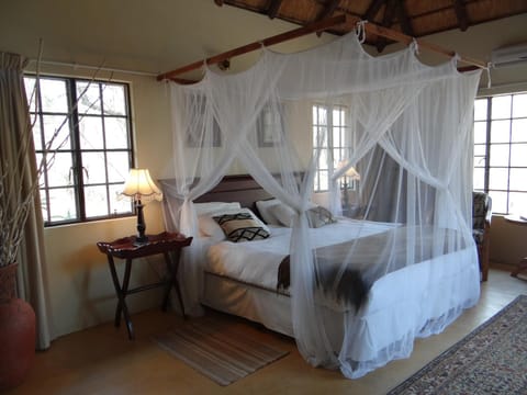 Bed, Bedroom, air conditioner